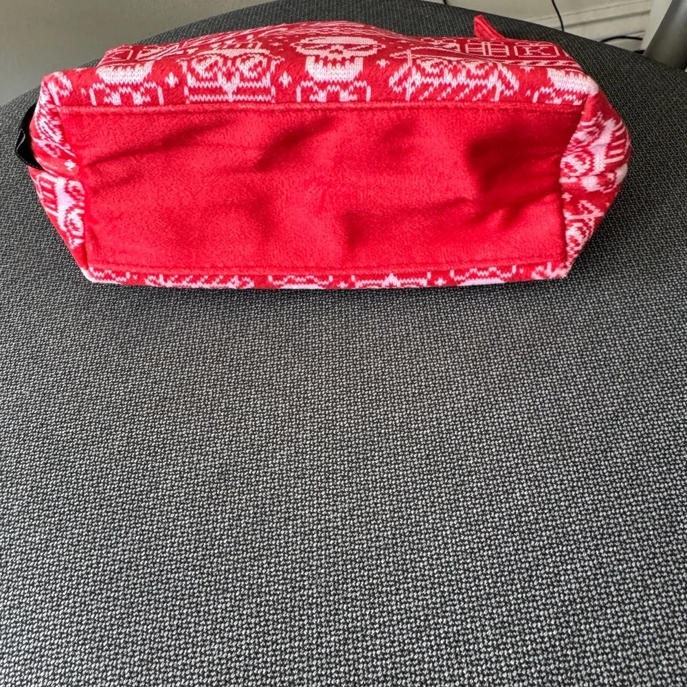 Kiehl’s NWOT Festive Red Pouch